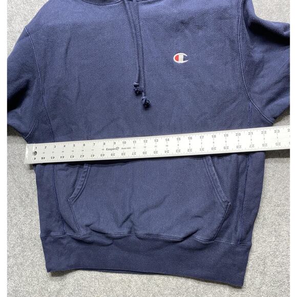 Champion Reverse Weave Hoodie Mens Medium Navy Blue Pullover Sweatshirt GF68 - Picture 2 of 10